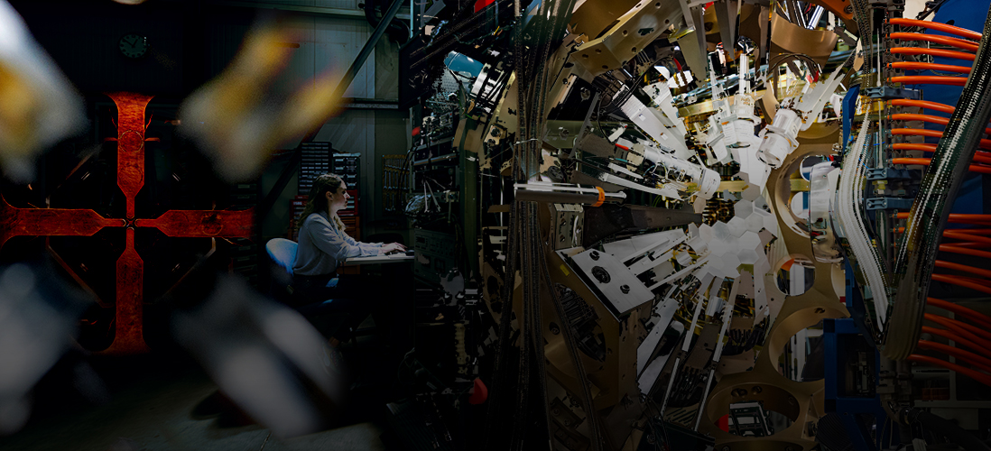 Криостат, вакуумная труба и нейтринный телескоп