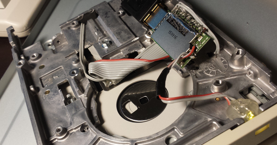 Пользователь Reddit сделал дискету на 128 гигабайт