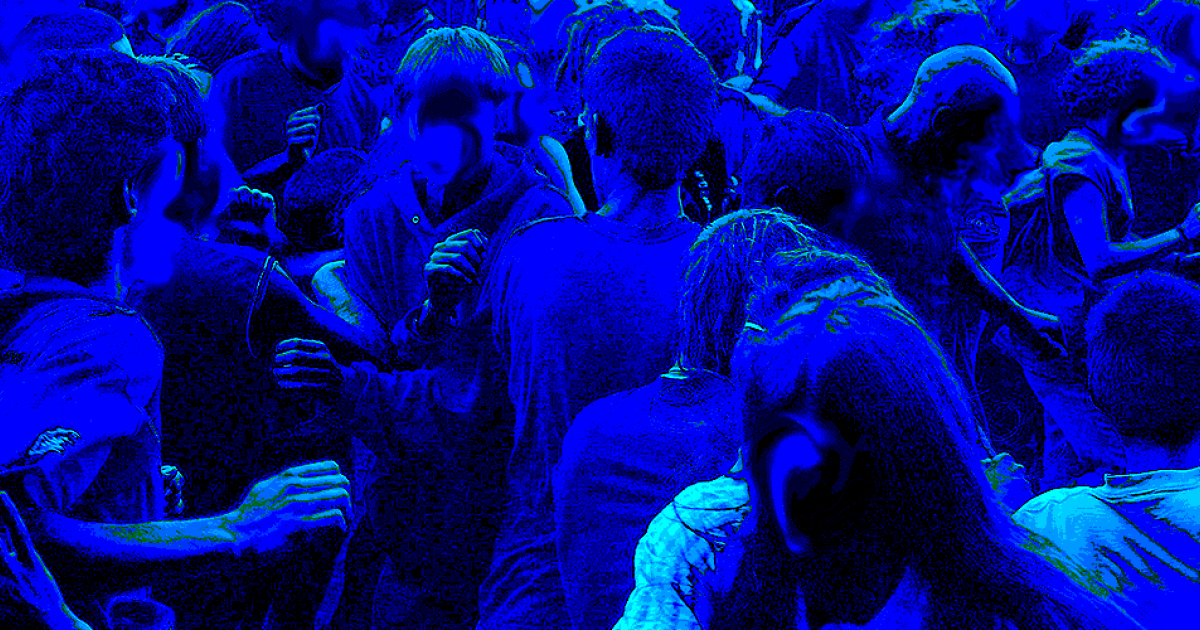 До встречи на танцполе. Буду покорять танцпол. Текст песни до встречи на танцполе. Axwell & shapov. Мош на танцполе.